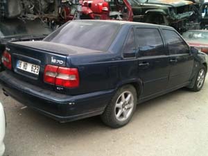 VOLVO S70 ÇIKMA  SAĞ  ÖN ÇAMURLUK